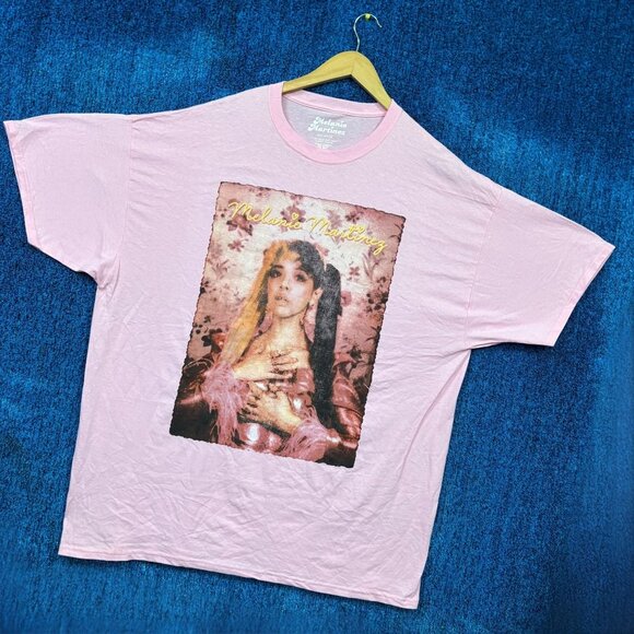 Melanie Martinez Portrait T-shirt size XXL - Picture 3 of 4